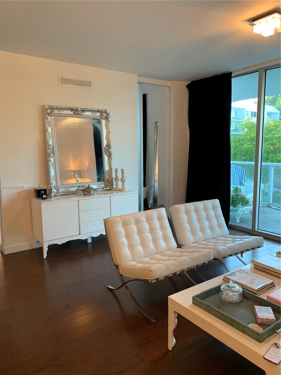 720 NE 62nd St #403 Miami, FL 33138