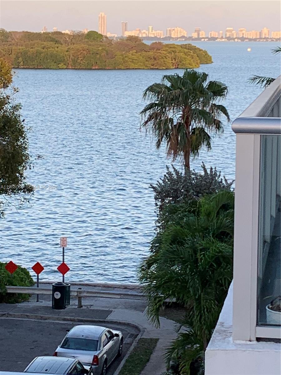 720 NE 62nd St #403 Miami, FL 33138