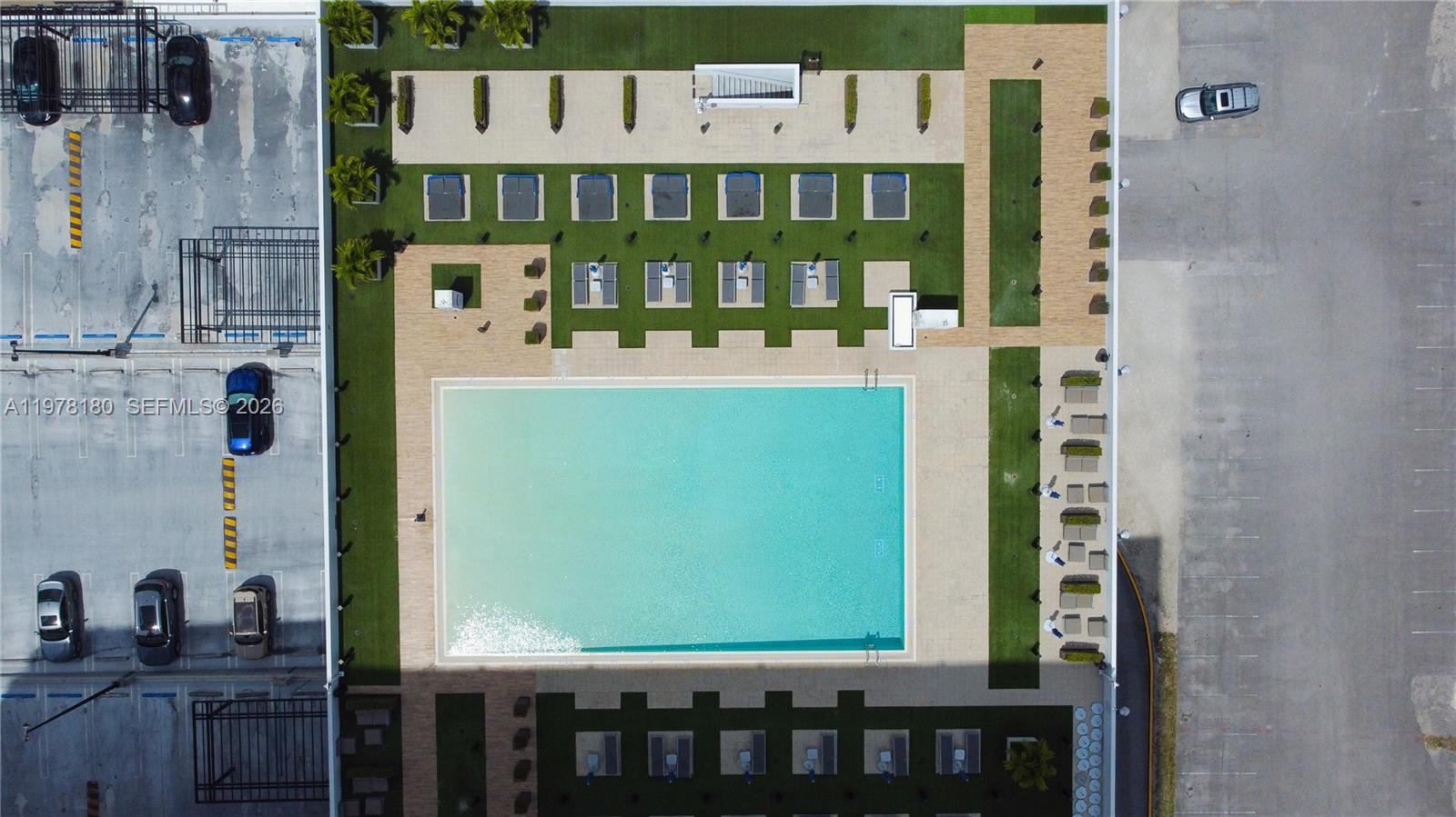 5300 Paseo Blvd #1807 Doral, FL 33166