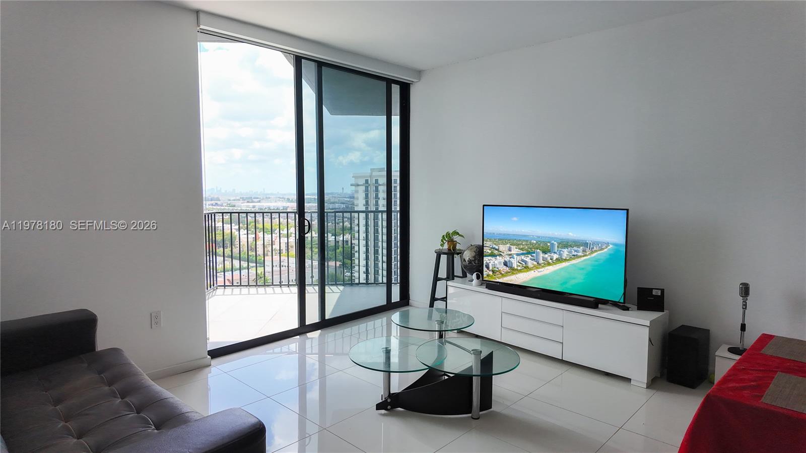 5300 Paseo Blvd #1807 Doral, FL 33166