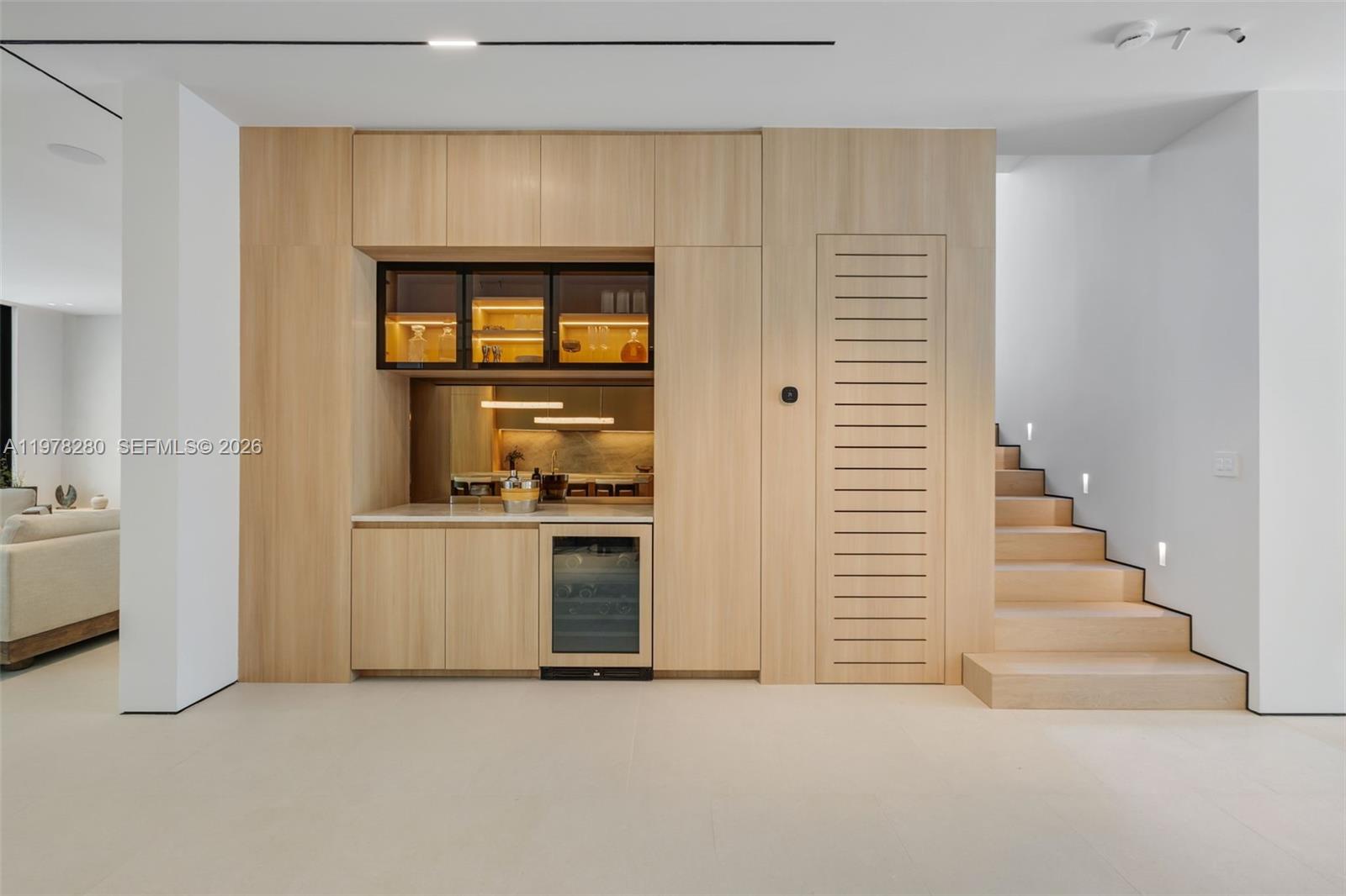 3457 Oak Ave Miami, FL 33133