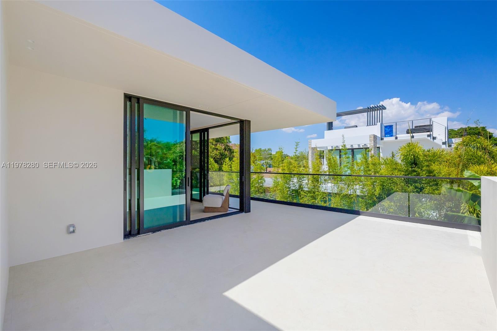 3457 Oak Ave Miami, FL 33133