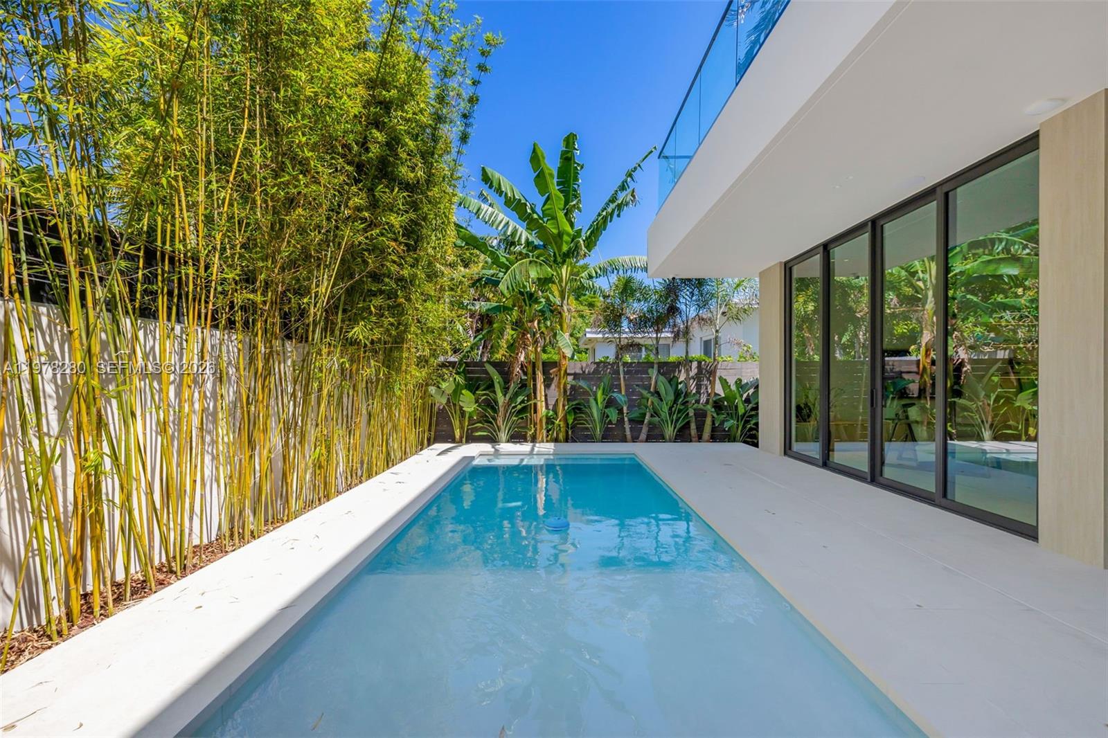 3457 Oak Ave Miami, FL 33133