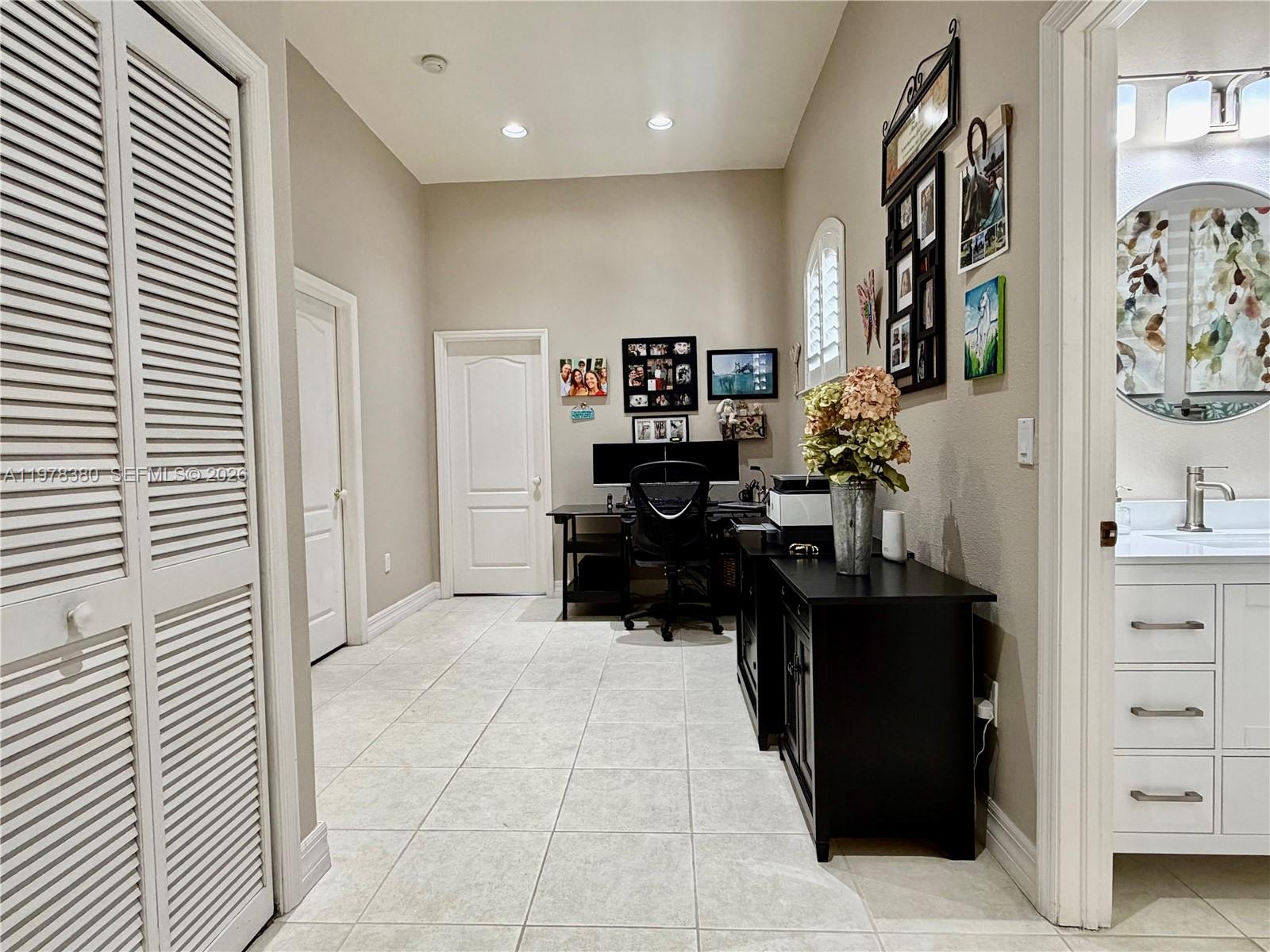 12391 SW 75th St Miami, FL 33183