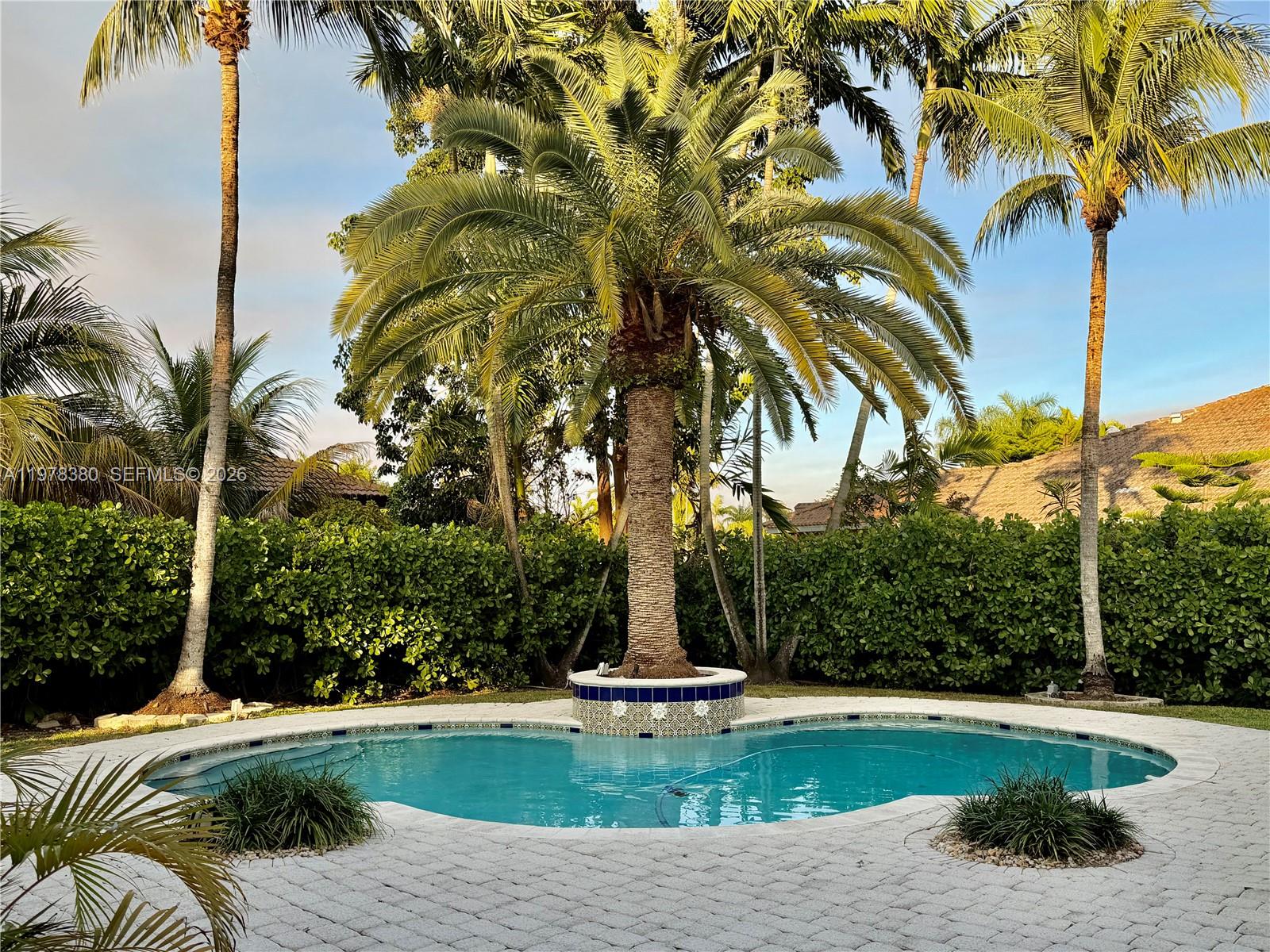 12391 SW 75th St Miami, FL 33183