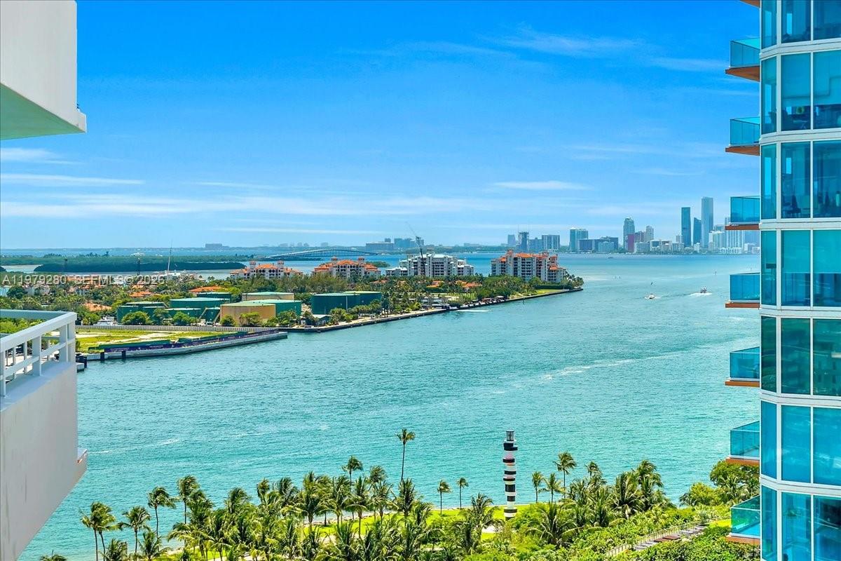 400 S Pointe Dr #1910 Miami Beach, FL 33139