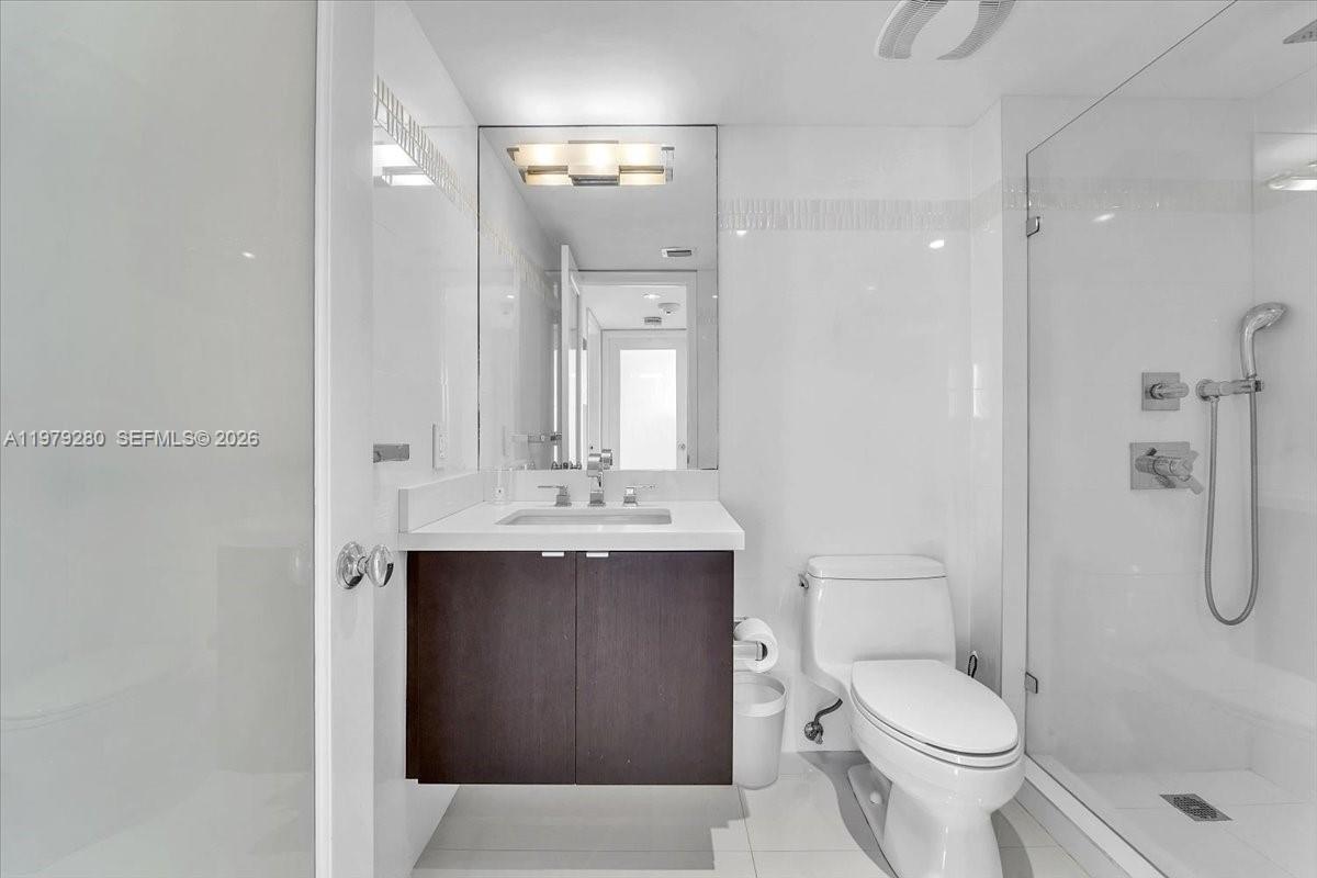 400 S Pointe Dr #1910 Miami Beach, FL 33139