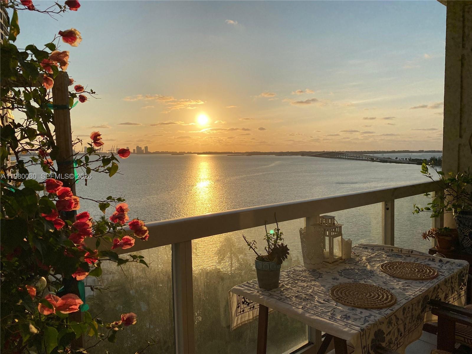 2451 Brickell Ave #11F