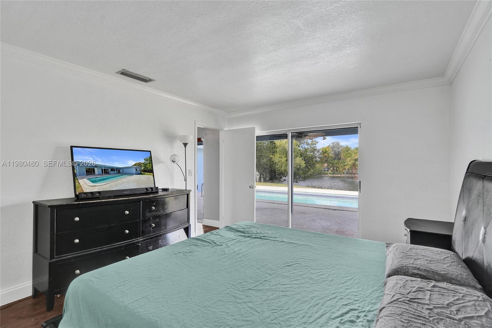 8699 NW 26th Pl Sunrise, FL 33322