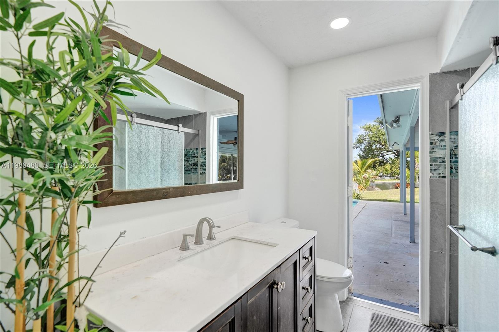 8699 NW 26th Pl Sunrise, FL 33322