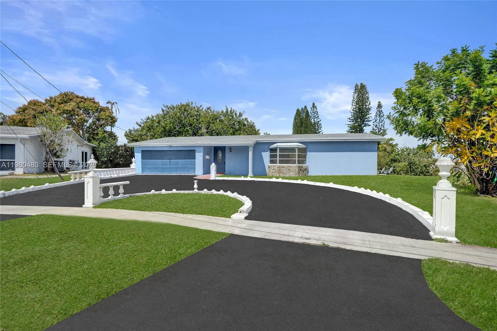 8699 NW 26th Pl Sunrise, FL 33322