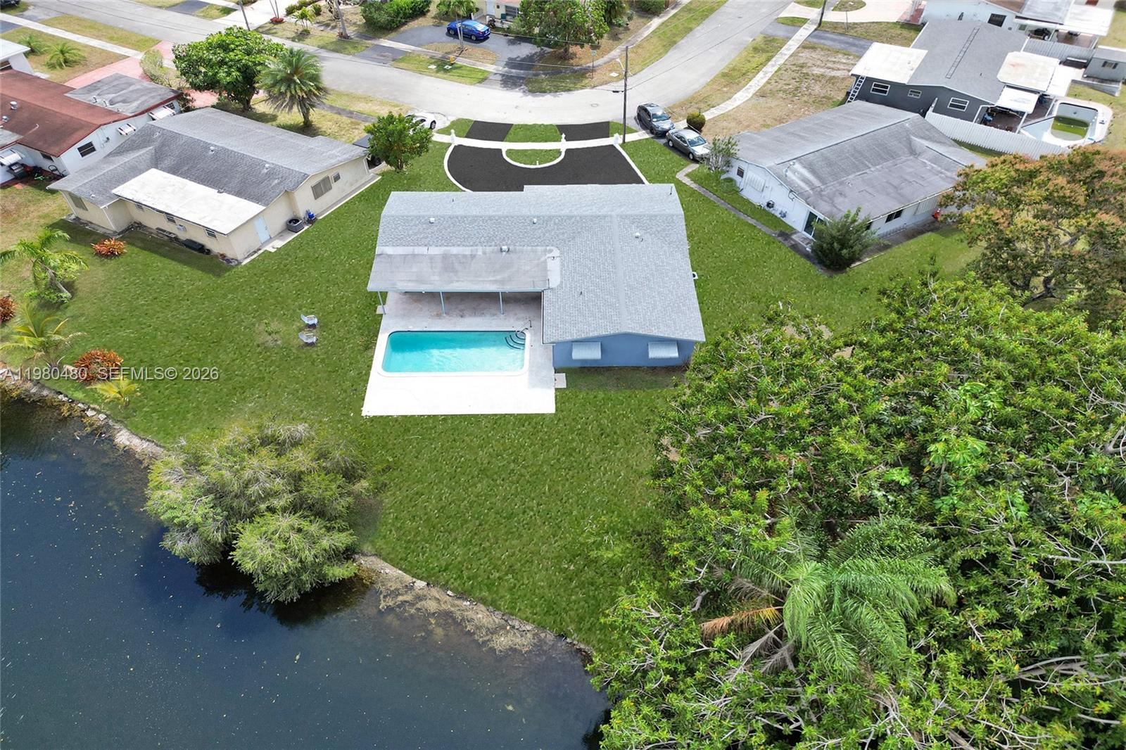 8699 NW 26th Pl Sunrise, FL 33322