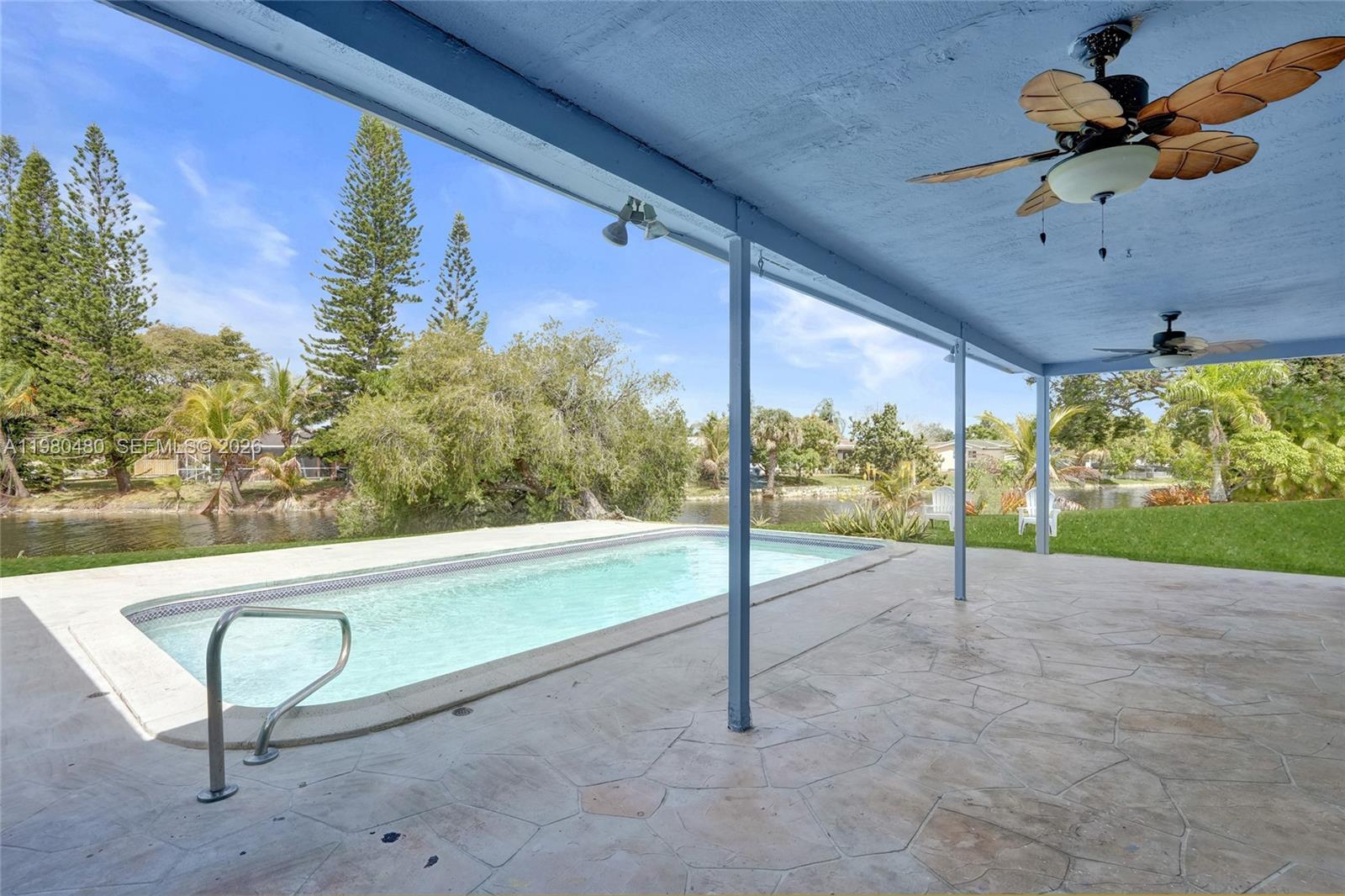 8699 NW 26th Pl Sunrise, FL 33322