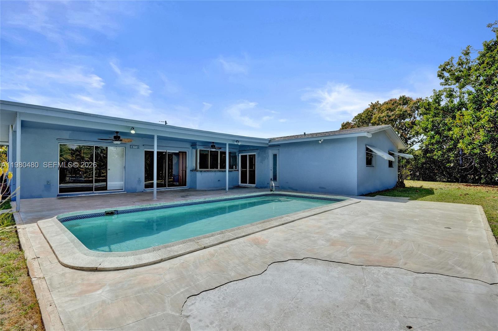 8699 NW 26th Pl Sunrise, FL 33322