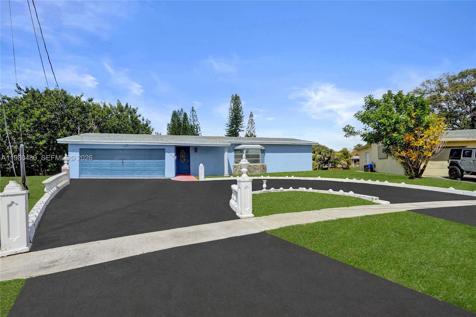 8699 NW 26th Pl Sunrise, FL 33322