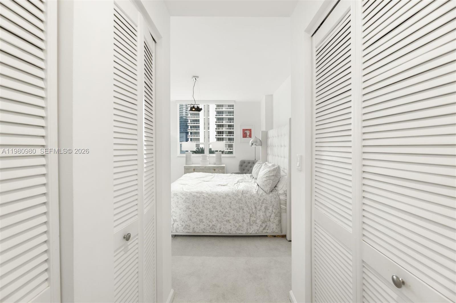 801 Brickell Key Blvd #806 Miami, FL 33131