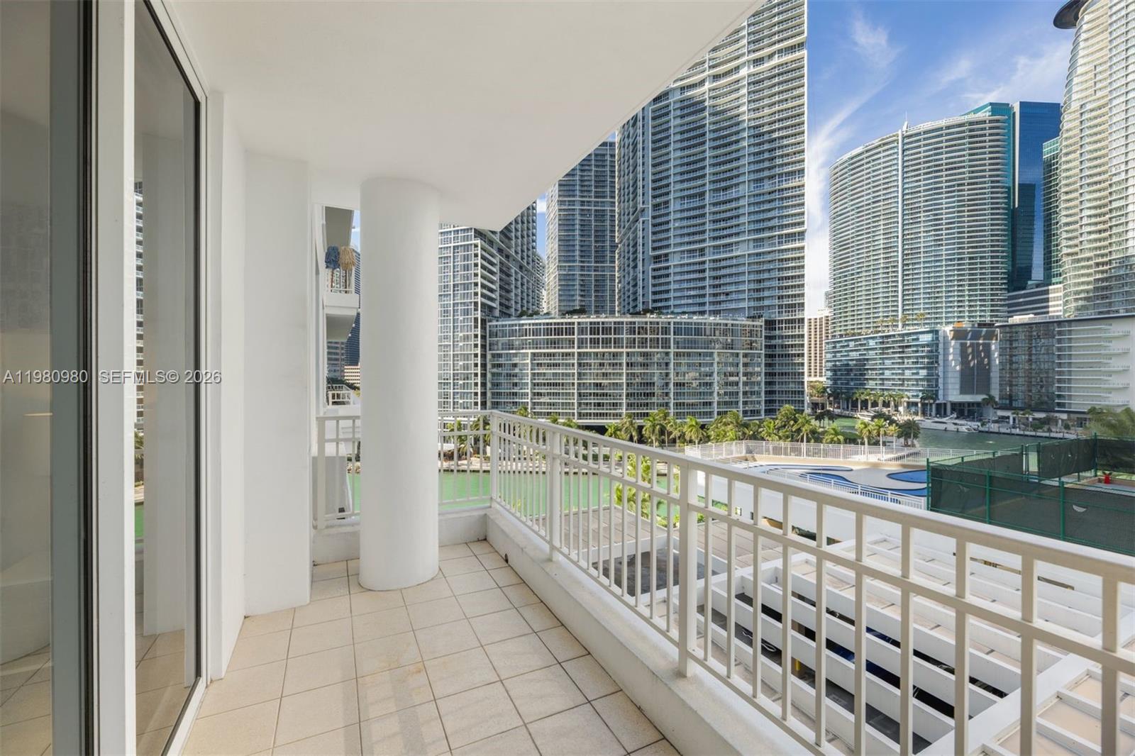 801 Brickell Key Blvd #806 Miami, FL 33131
