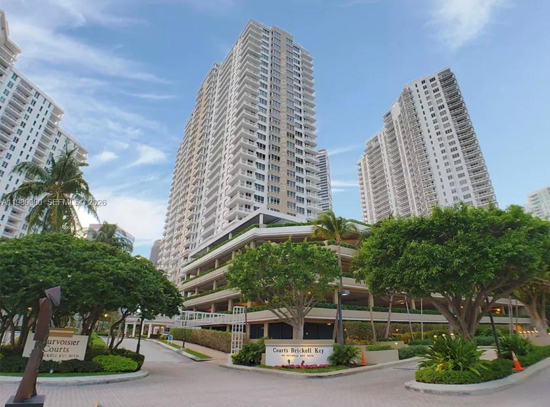 801 Brickell Key Blvd #806 Miami, FL 33131