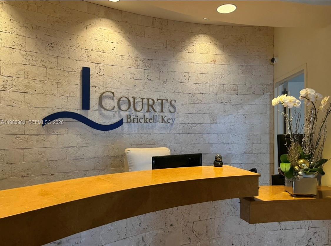 801 Brickell Key Blvd #806 Miami, FL 33131