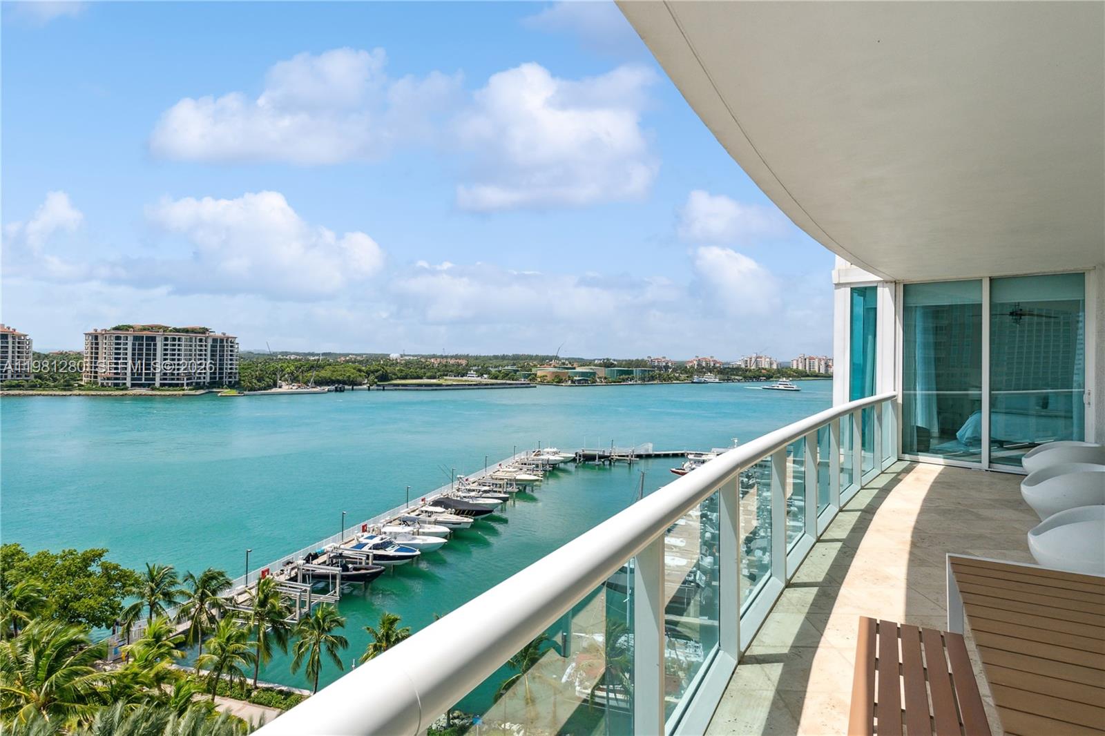 1000 S Pointe Dr #904 Miami Beach, FL 33139