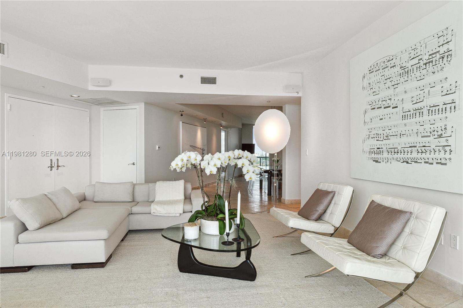 1000 S Pointe Dr #904 Miami Beach, FL 33139