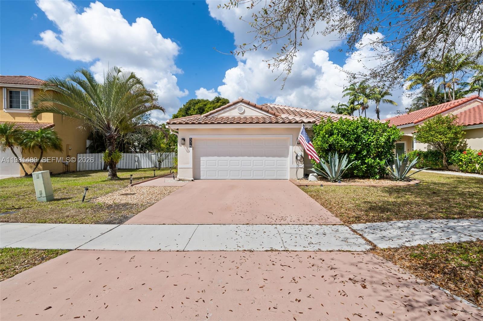 334 SW 194th Ave Pembroke Pines, FL 33029