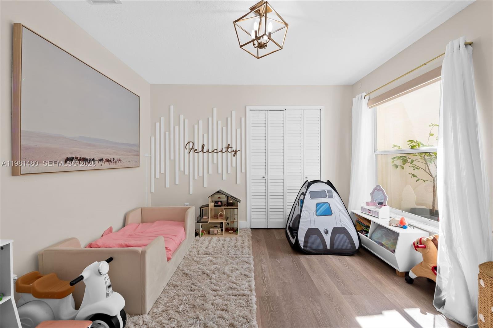 334 SW 194th Ave Pembroke Pines, FL 33029