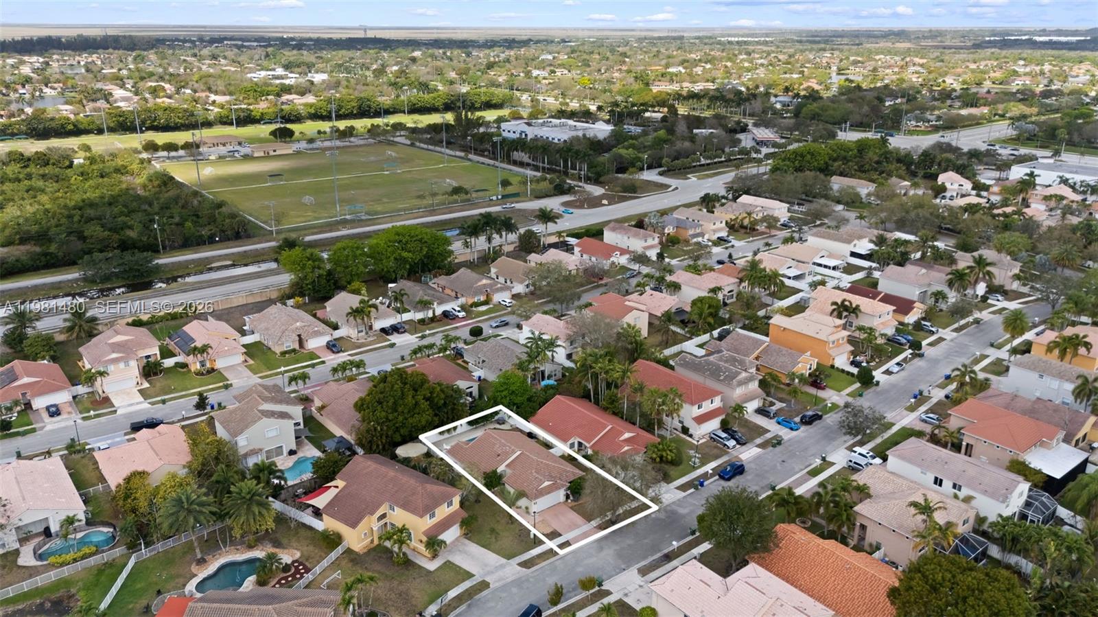 334 SW 194th Ave Pembroke Pines, FL 33029