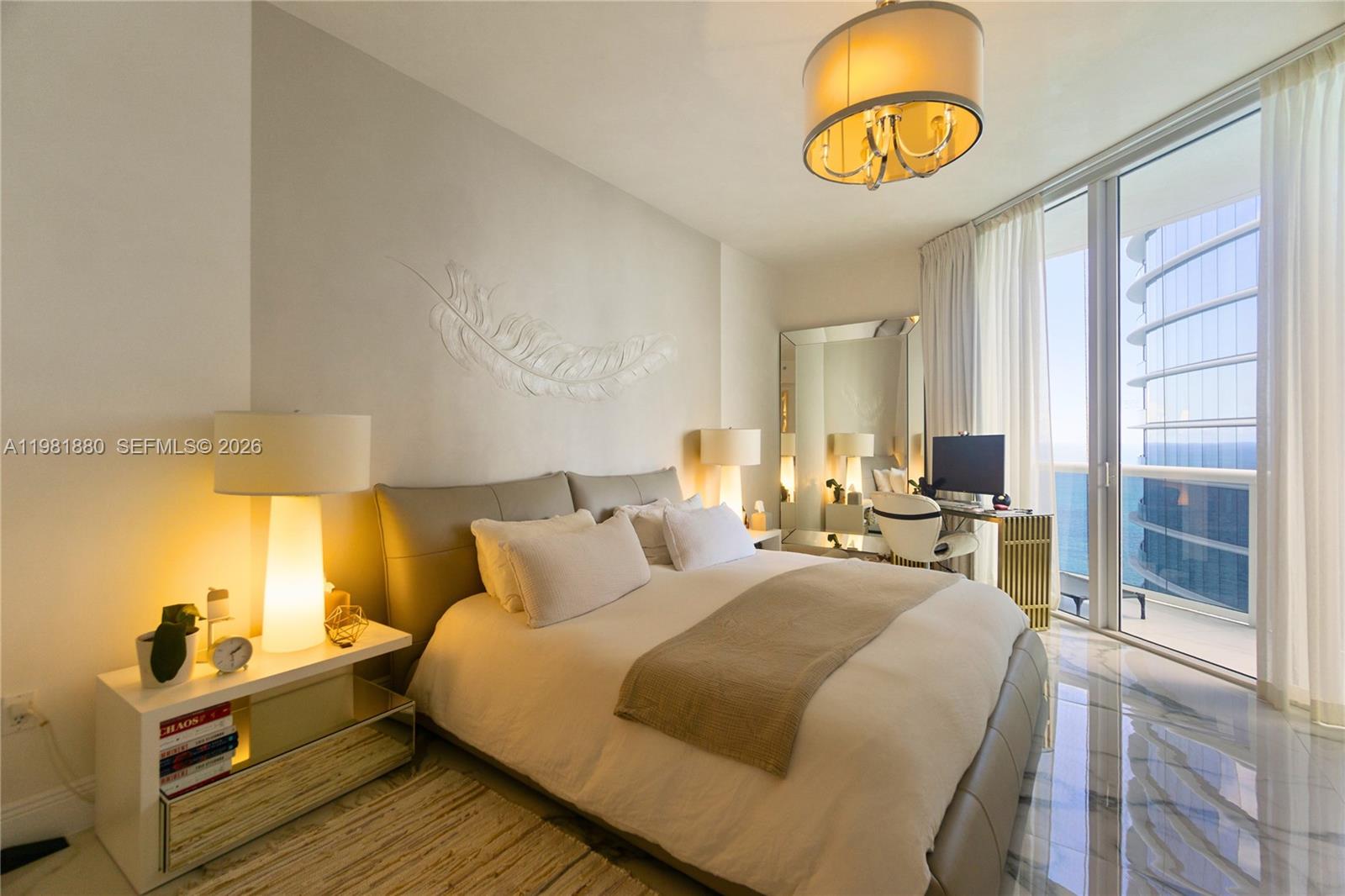 15811 Collins Ave #2606 Sunny Isles Beach, FL 33160