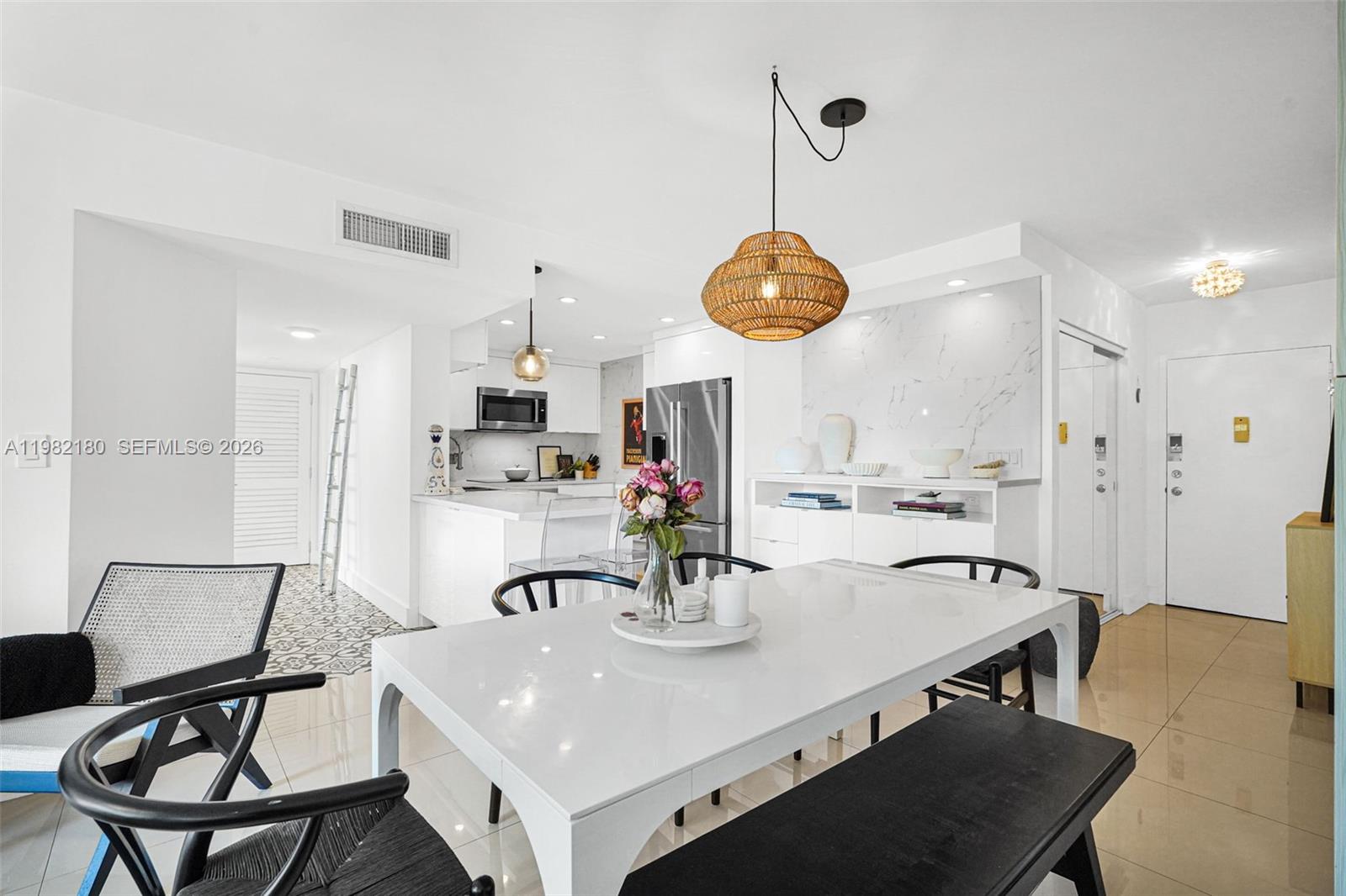 1605 Bay Rd #201 Miami Beach, FL 33139