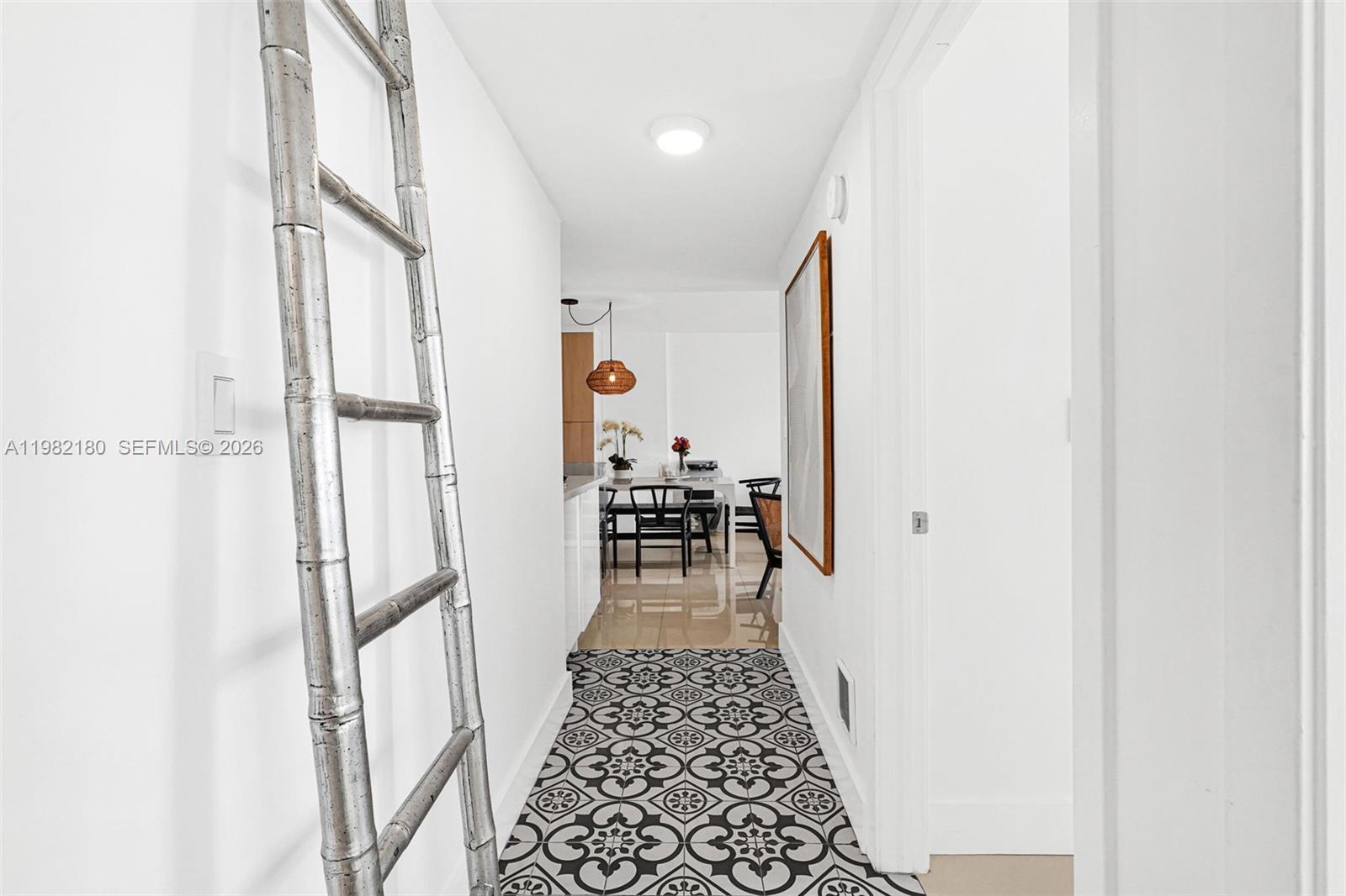 1605 Bay Rd #201 Miami Beach, FL 33139