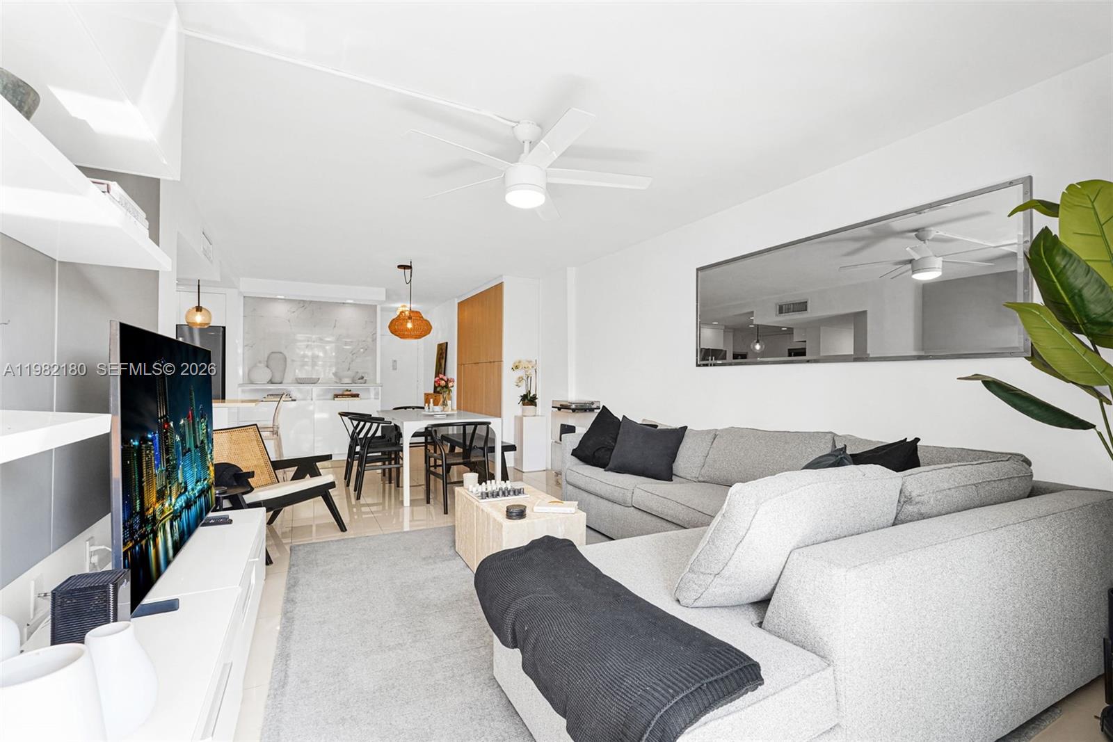 1605 Bay Rd #201 Miami Beach, FL 33139