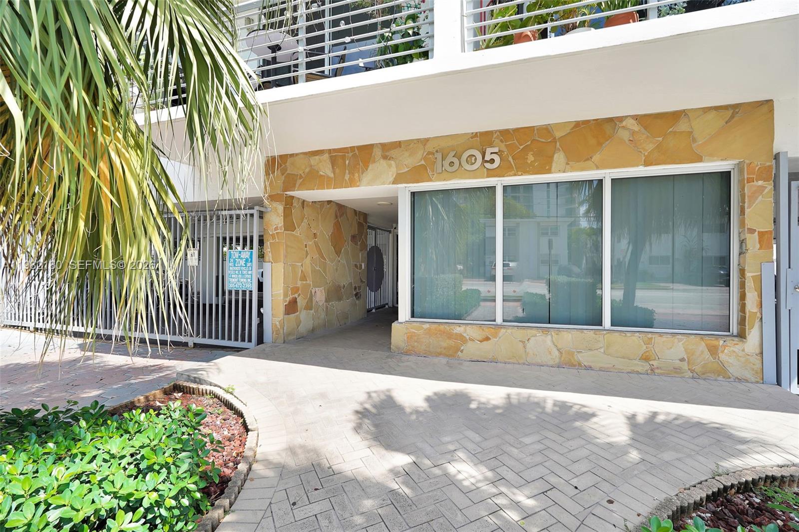 1605 Bay Rd #201 Miami Beach, FL 33139