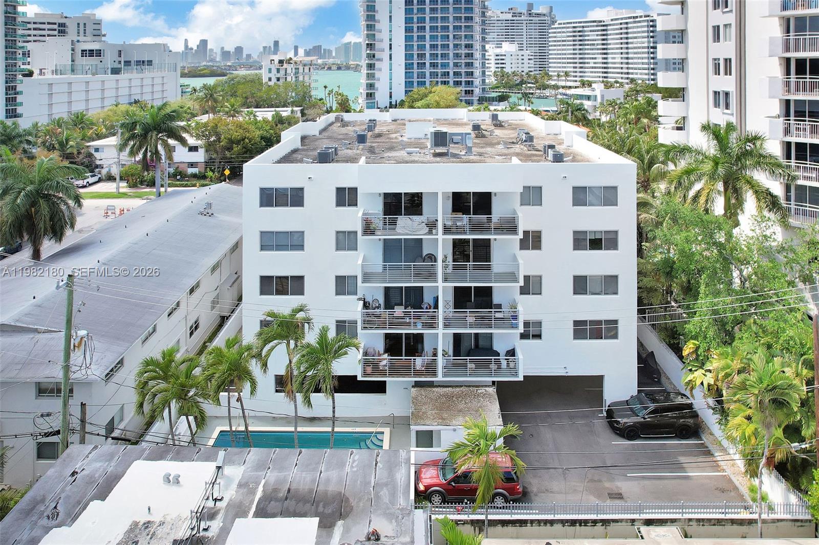 1605 Bay Rd #201 Miami Beach, FL 33139