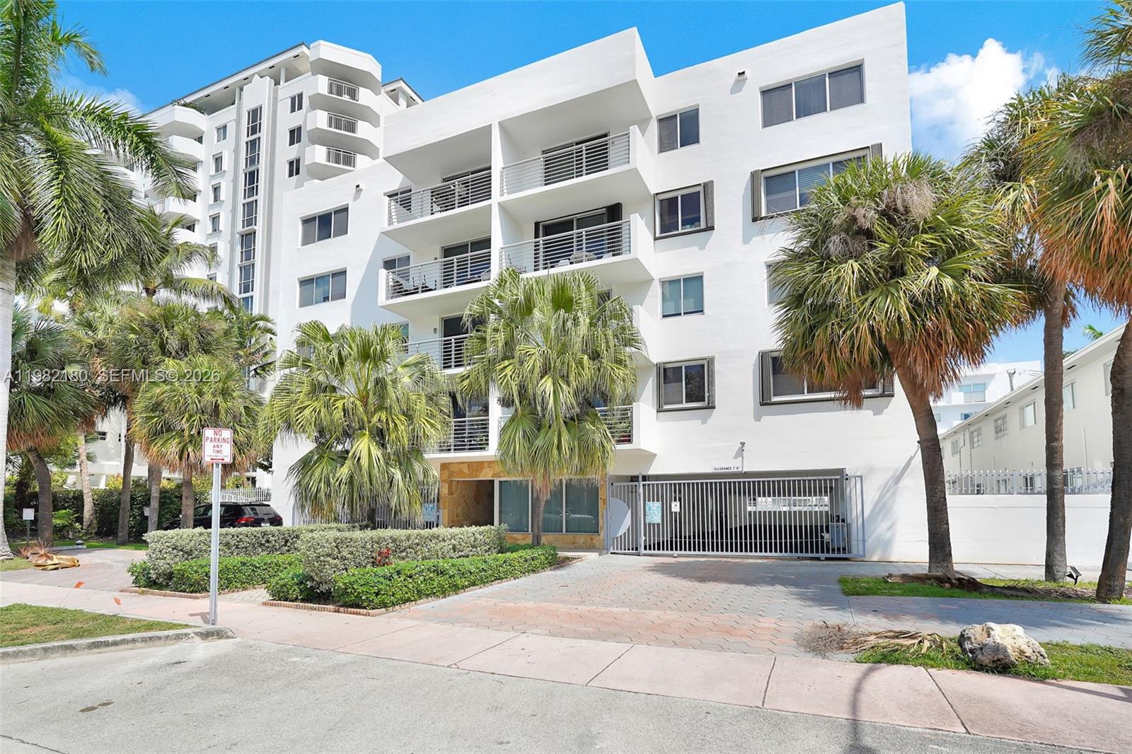 1605 Bay Rd #201 Miami Beach, FL 33139