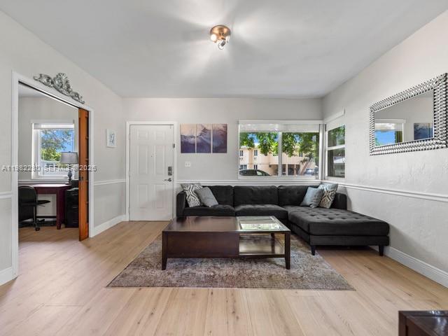 201 Flagler Dr Miami Springs, FL 33166