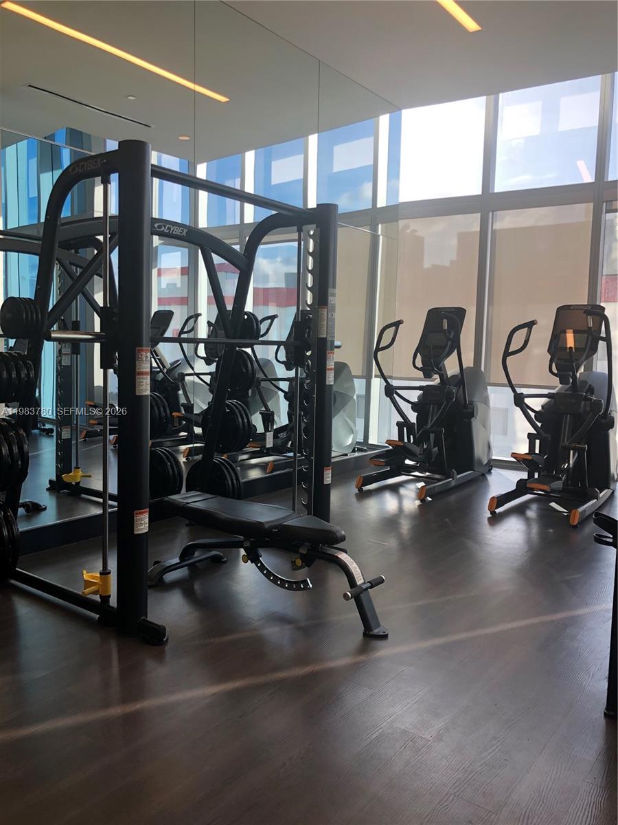 image Paramount Miami Worldcenter25