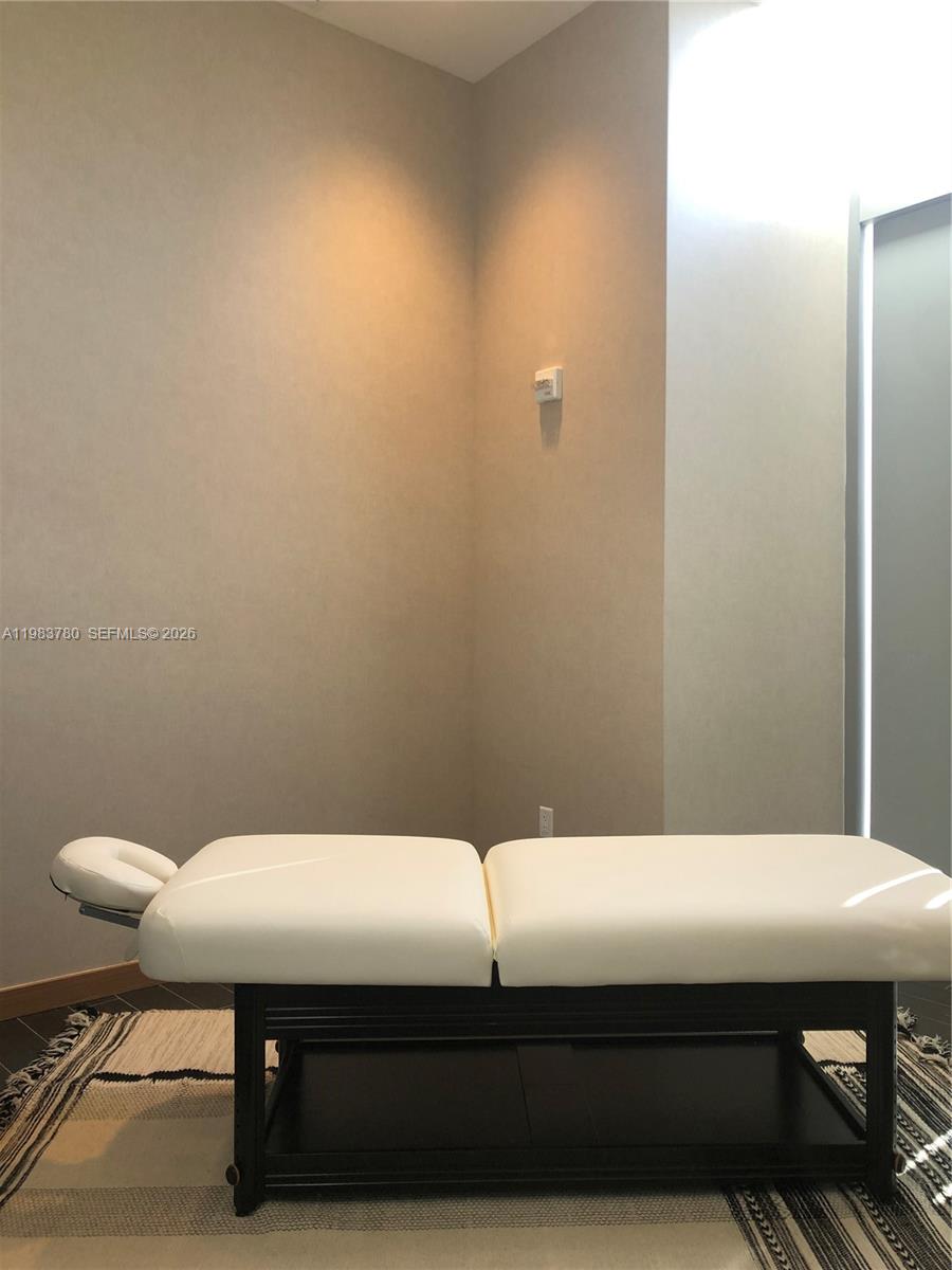 image Paramount Miami Worldcenter35