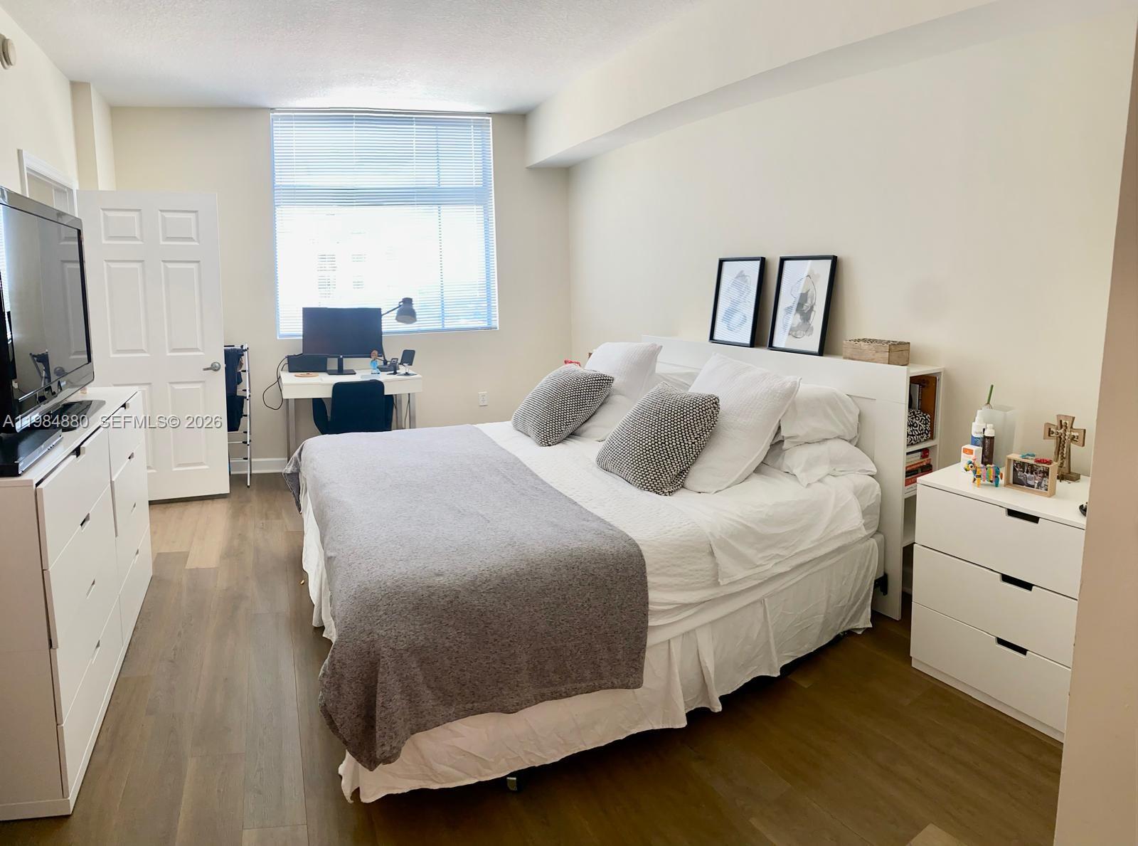 140 S Dixie Hwy #704 Hollywood, FL 33020