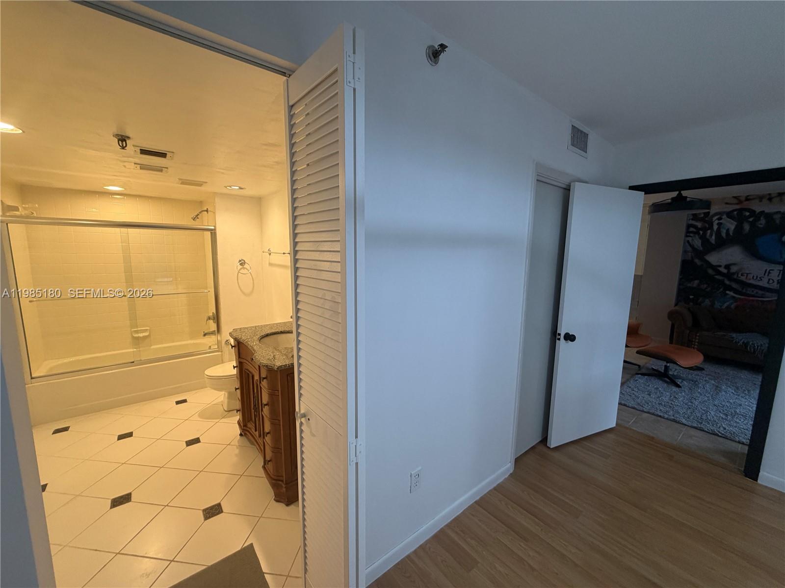 896 N Federal Hwy #326 Lantana, FL 33462