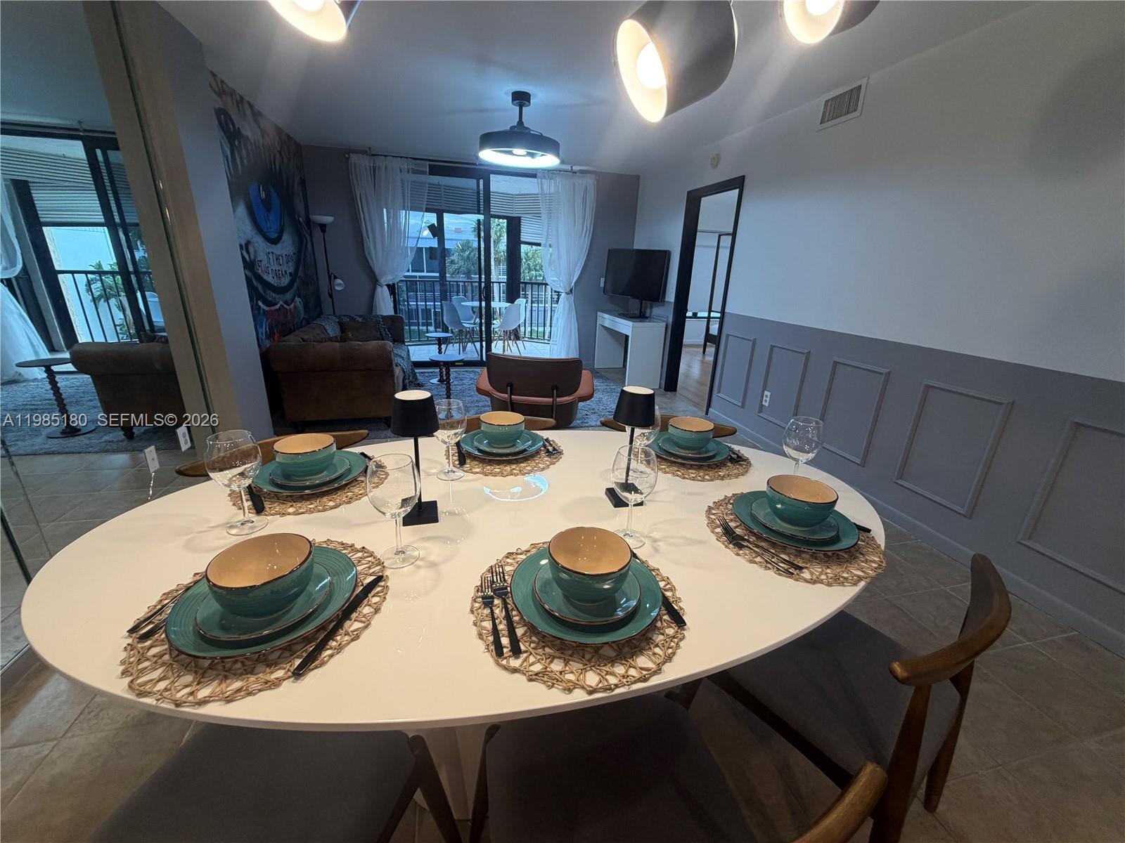 896 N Federal Hwy #326 Lantana, FL 33462