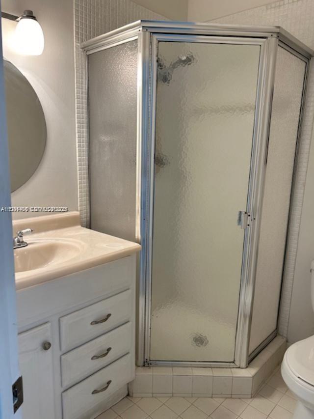 5103 NW 35th St #503 Lauderdale Lakes, FL 33319