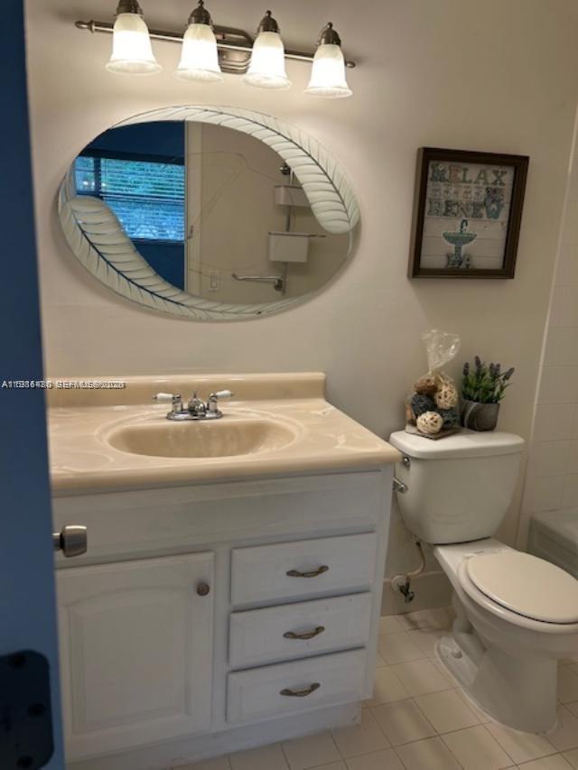 5103 NW 35th St #503 Lauderdale Lakes, FL 33319