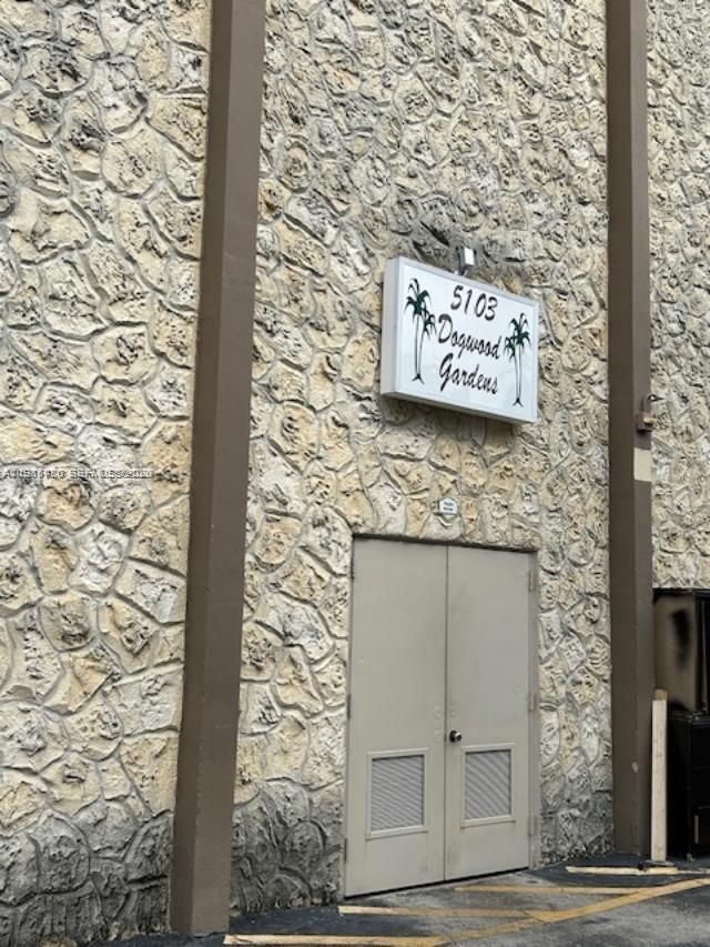 5103 NW 35th St #503 Lauderdale Lakes, FL 33319