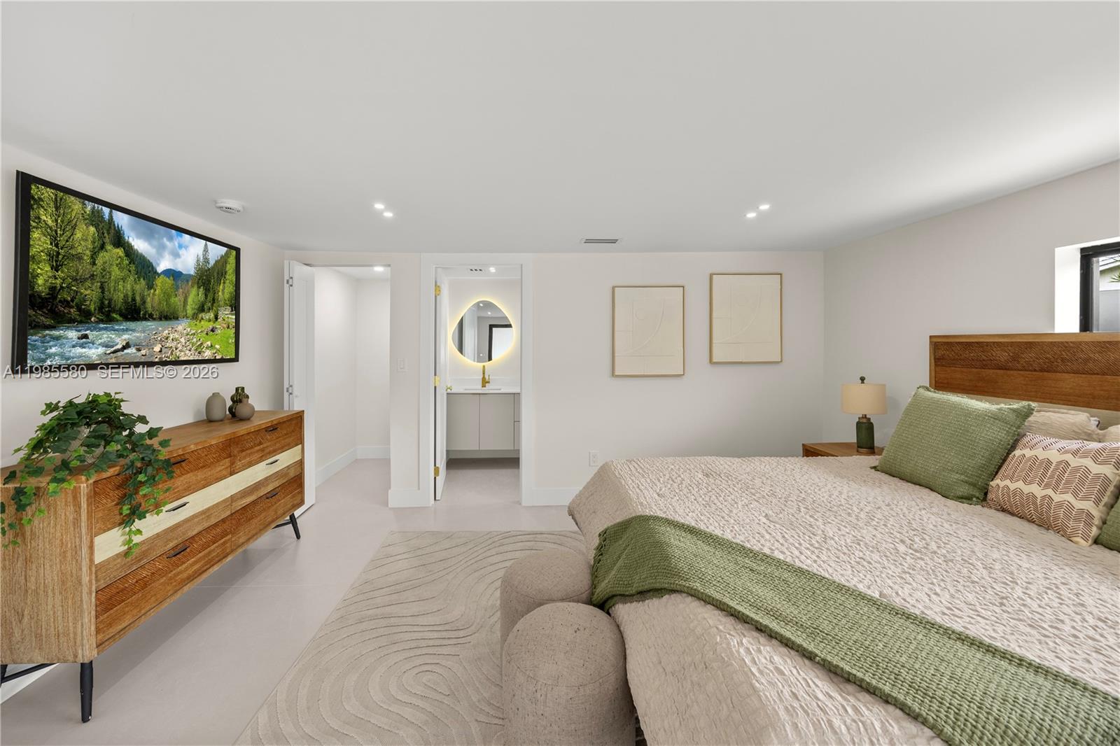 9261 SW 80th Ter Miami, FL 33173