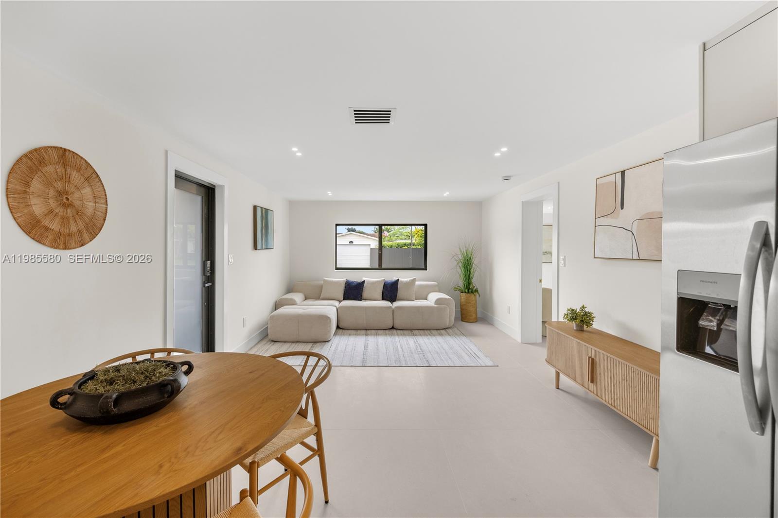 9261 SW 80th Ter Miami, FL 33173