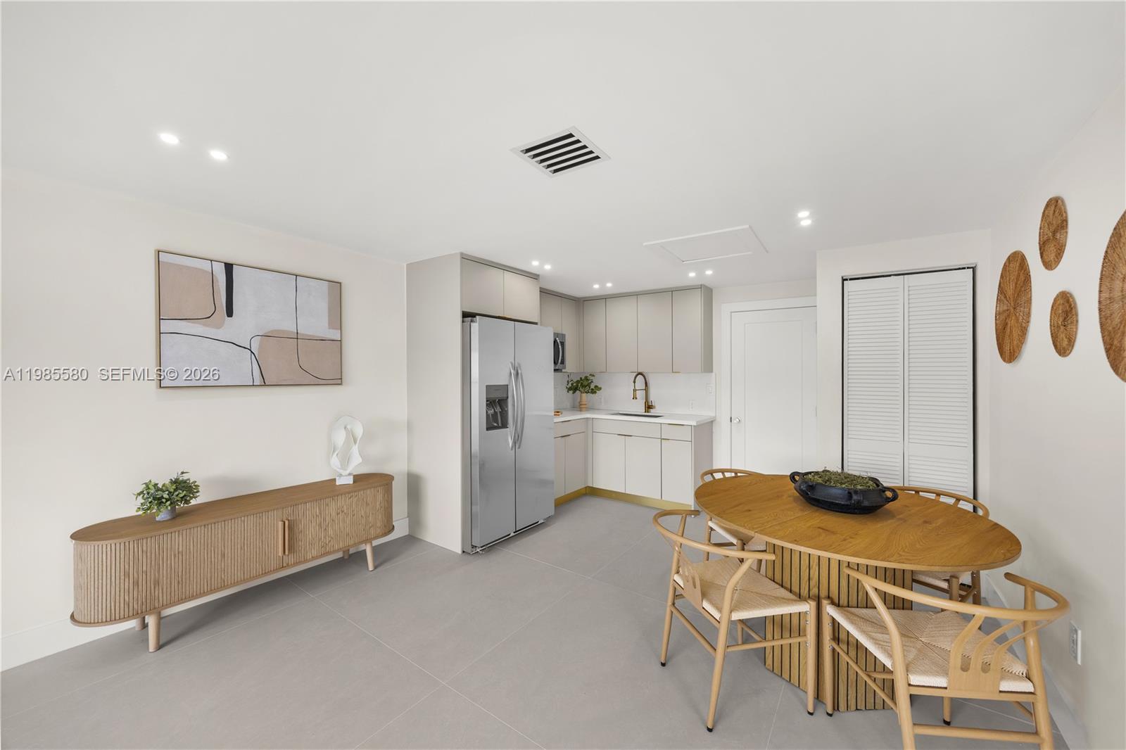 9261 SW 80th Ter Miami, FL 33173