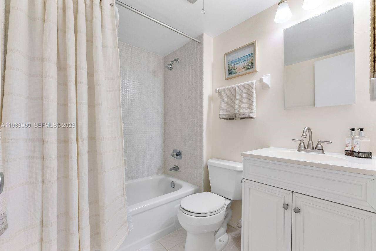 109 Royal Park Dr #2F Oakland Park, FL 33309