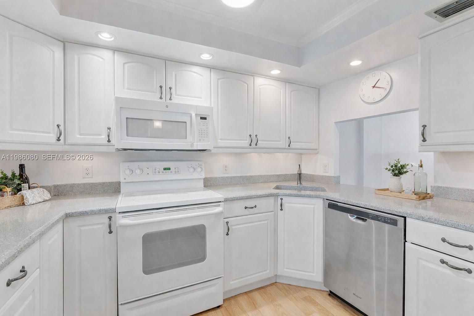 109 Royal Park Dr #2F Oakland Park, FL 33309