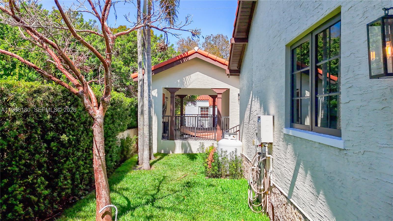 519 Alhambra Cir Coral Gables, FL 33134